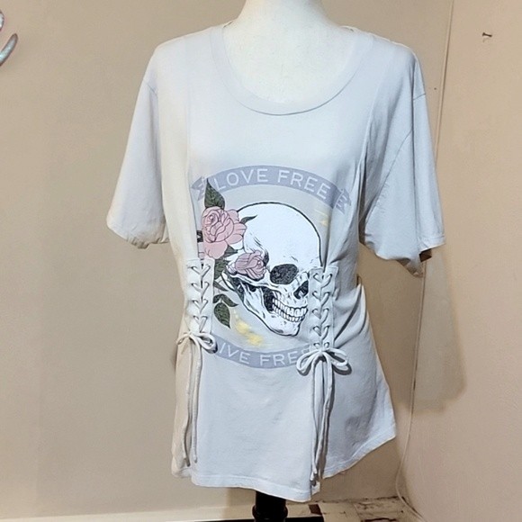 Express NWOT Women's Skull & Roses Live Free Top w/Corset-style Lace Up Front, M - Picture 7 of 8